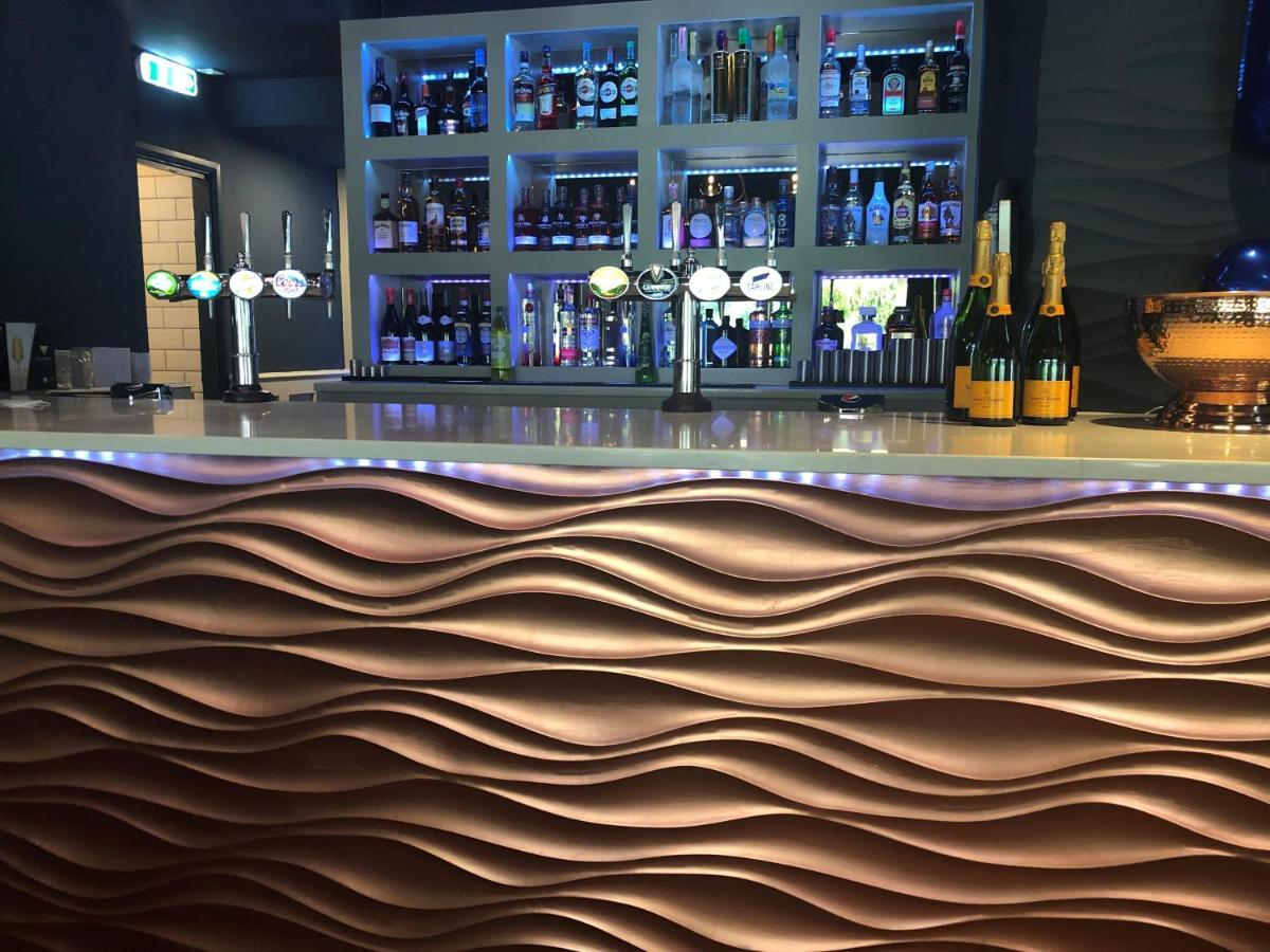 Отель South Sands 3*